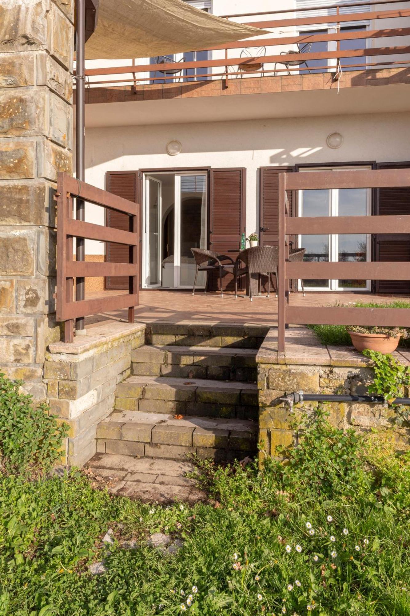 Apartments Souranded By Forest With Sea View Koper Exterior photo