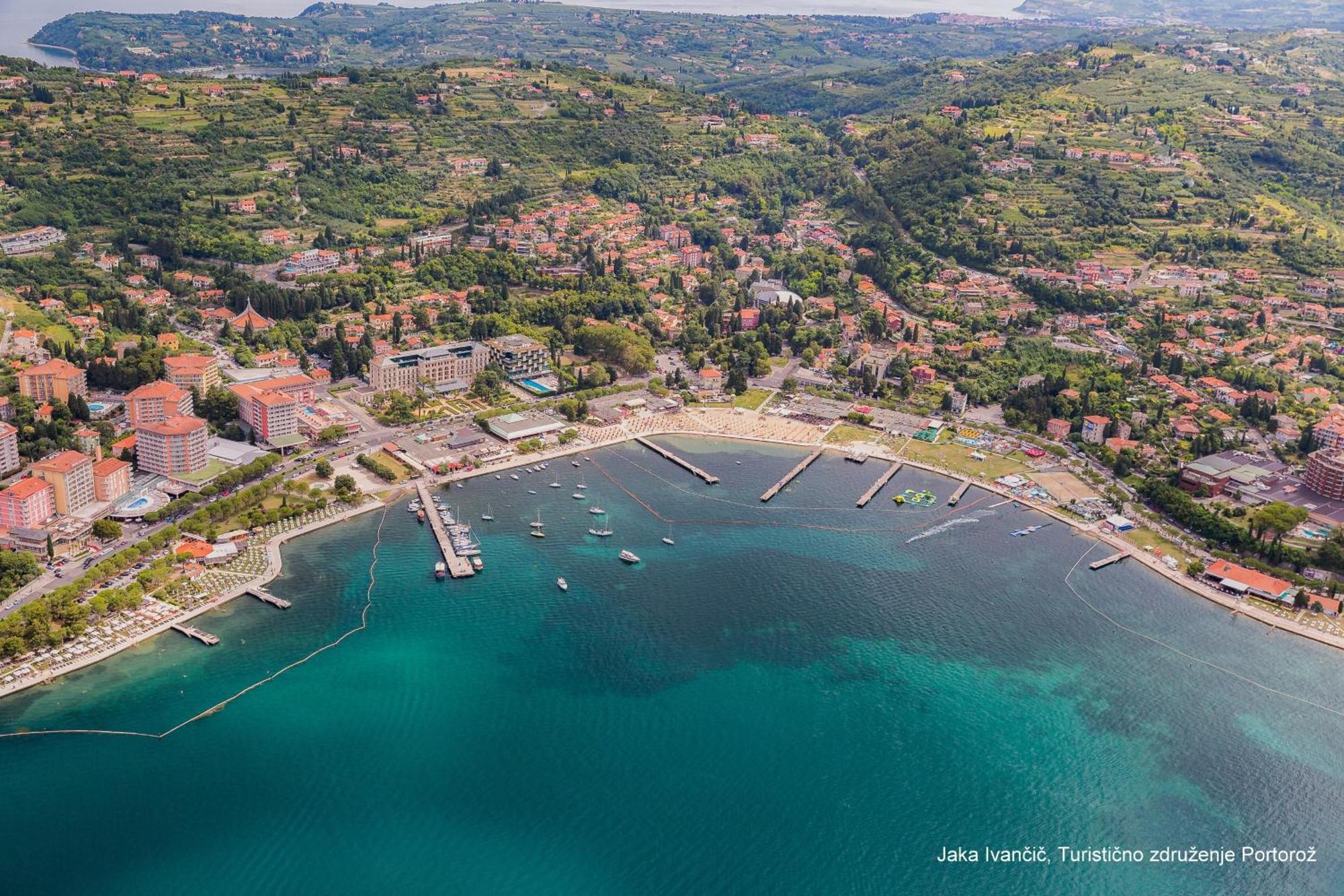 Apartments Souranded By Forest With Sea View Koper Exterior photo