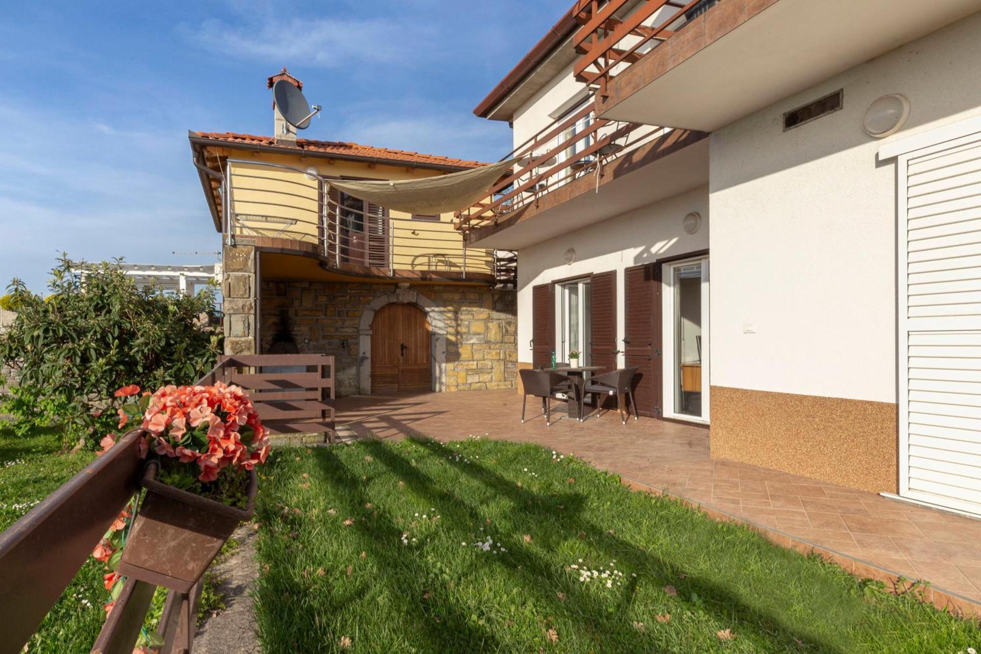 Apartments Souranded By Forest With Sea View Koper Exterior photo