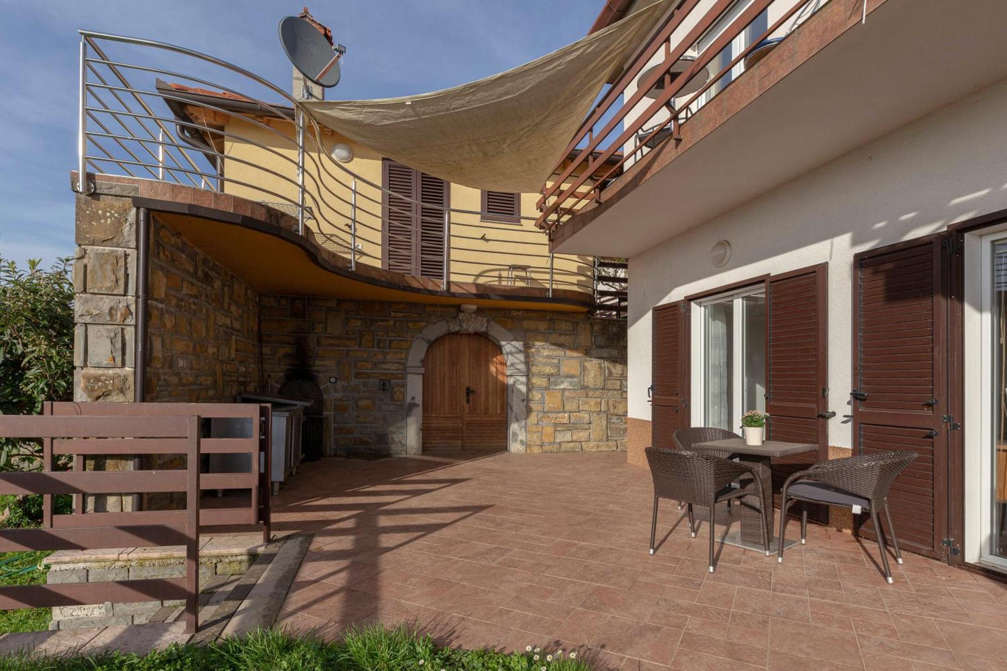 Apartments Souranded By Forest With Sea View Koper Exterior photo